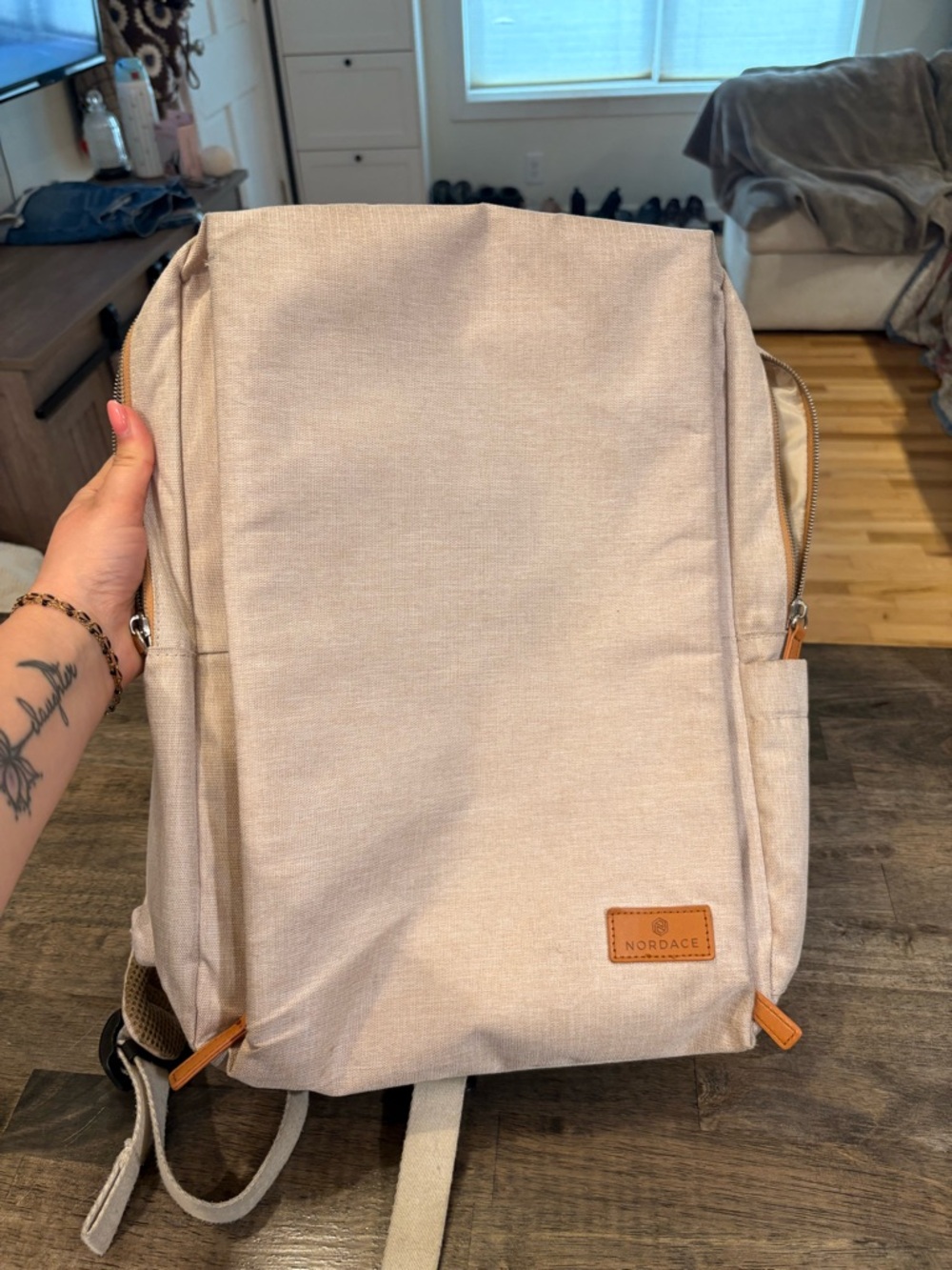 Nordace Women's Cream Everyday Backpack - Minimalist Travel Bag